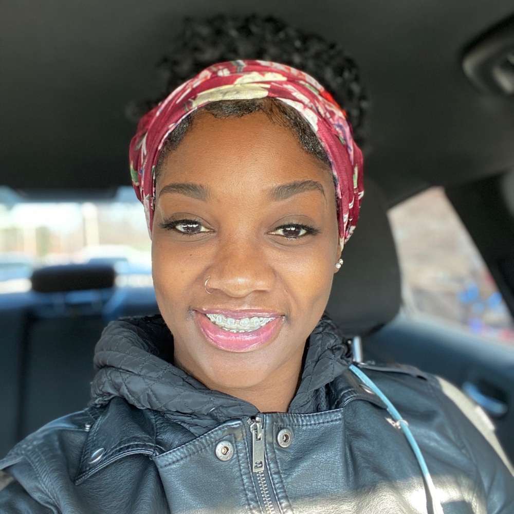 Meet your Posher, Brandi
